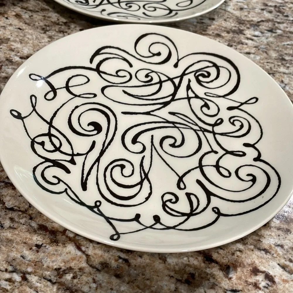 Crate & Barrel Elvis Swift 2 Squirrel Acorn Plates & 2 Scribbles Dessert Plates